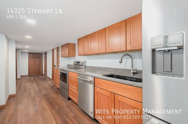 Building Photo - 14325 Stewart Ln