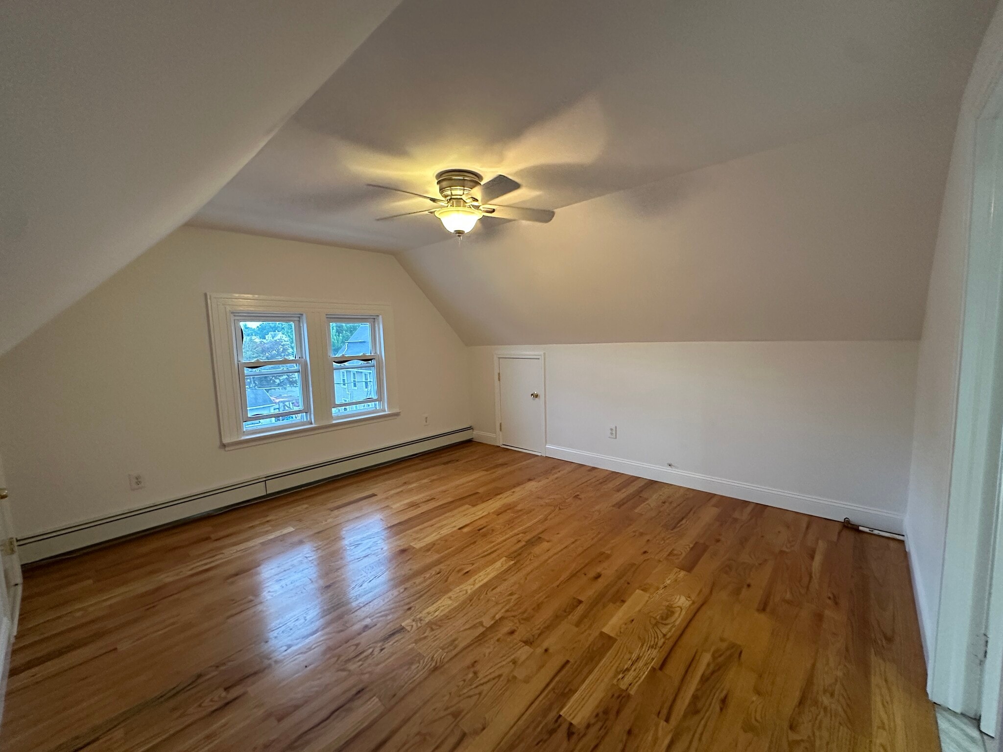 3rd floor bedroom 4 - 120 Cleveland Ave