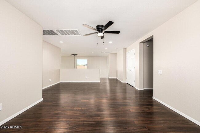 Building Photo - 10809 W Saddlehorn Rd