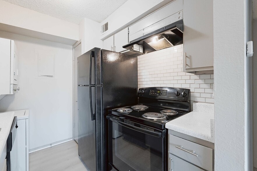 510_0551_profile - z - Historical - Taylor Commons