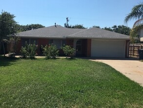 Building Photo - 1221 Marine Dr