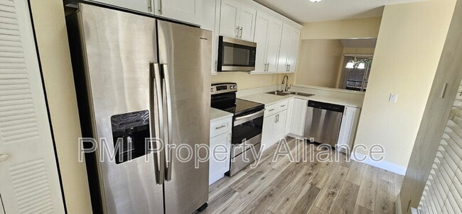 Building Photo - 259 Hill St