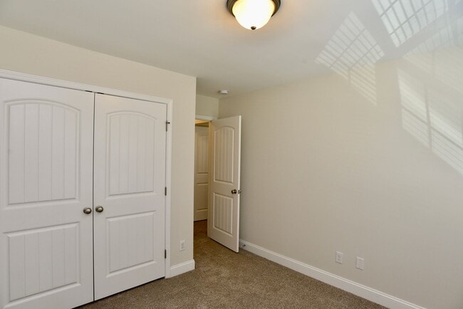 Building Photo - 411 Ferguson Ln