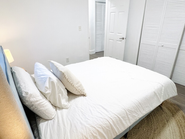 Big closet space - 6863 NW 2nd Ave