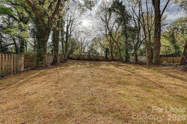 Building Photo - 3108 Rush Ave