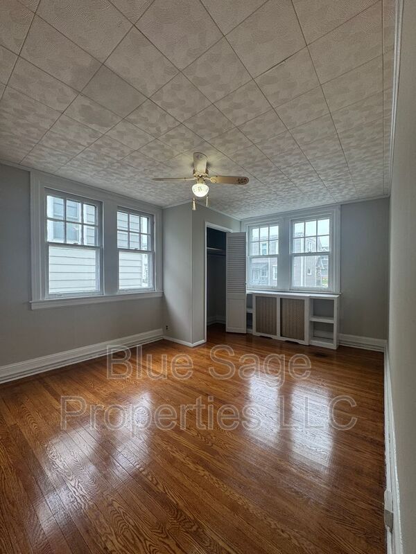 Building Photo - 124 N Pennock Ave