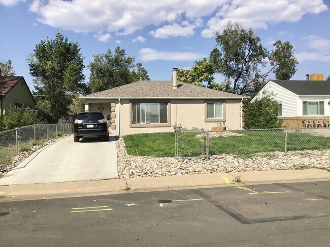 Building Photo - 921 Xavier St