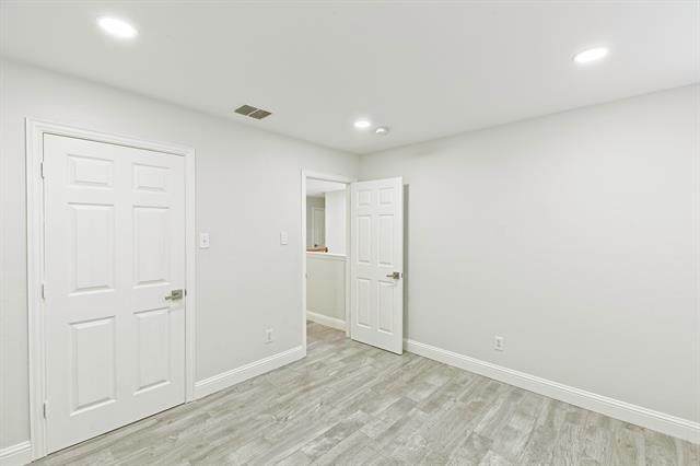 Building Photo - 9900 Presthope Dr