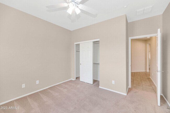 Building Photo - 40291 N La Cantera Dr