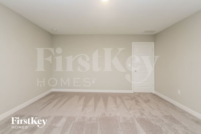 Building Photo - 2464 S Carlota Dr