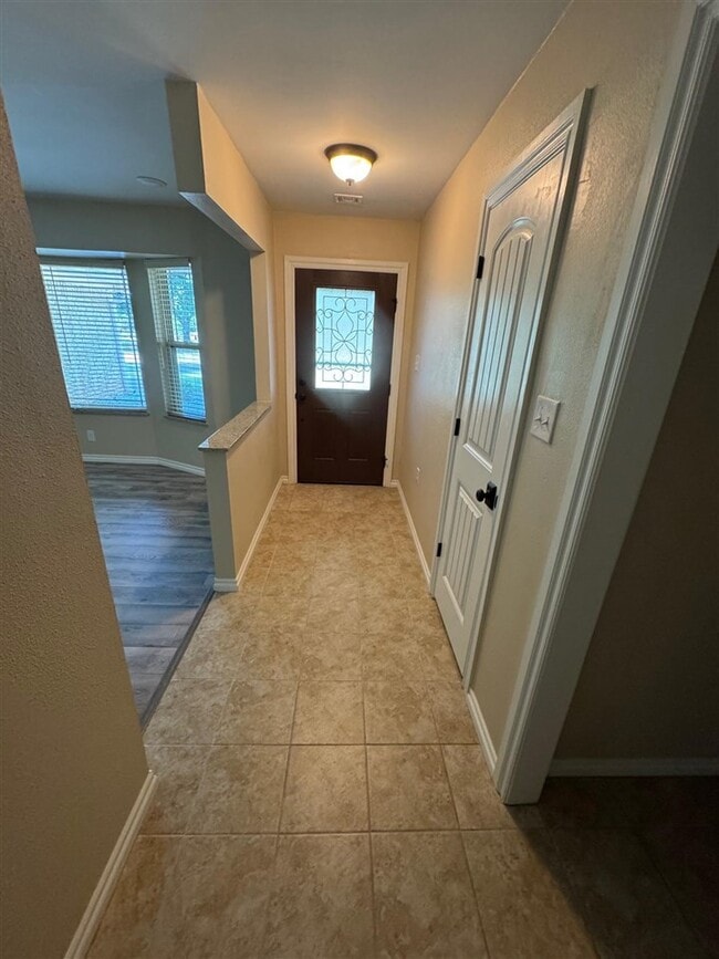 Building Photo - 141 Foxfire Rd