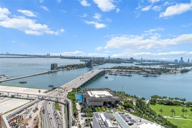 Building Photo - 1100 Biscayne Blvd