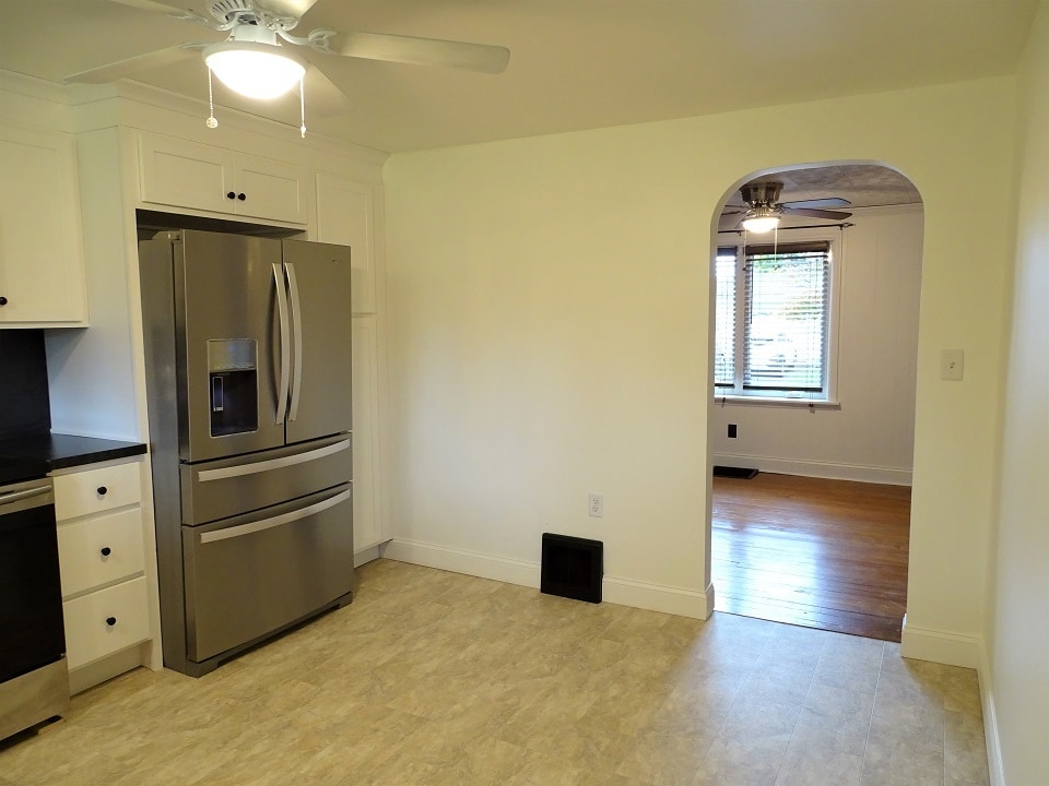 Building Photo - 160 Mechanic St