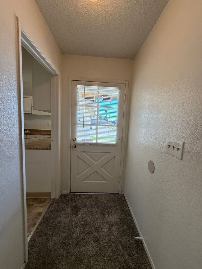 Building Photo - Orcutt Single Story Ranch Style Home Near Waller Park/Highway 135