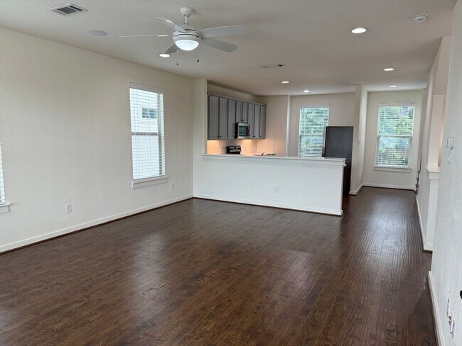 Building Photo - ** MOVE IN SUMMER 2026 ** 5-bedroom 5.5 Ba...