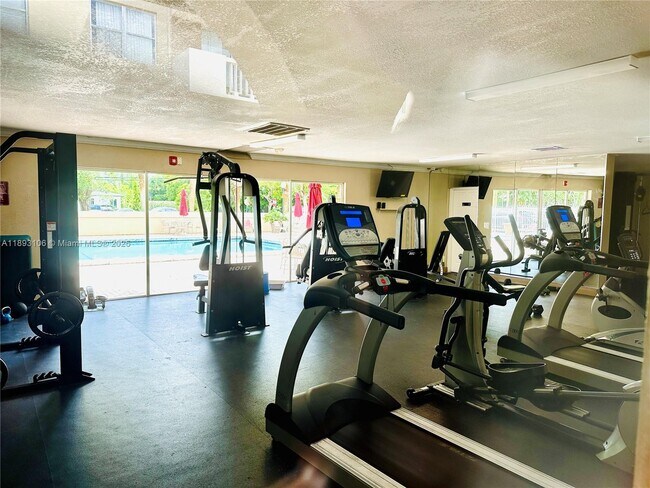 Building Photo - 1805 Sans Souci Blvd