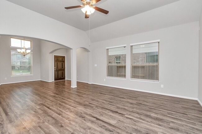 Building Photo - 4406 Low Meadow Ln