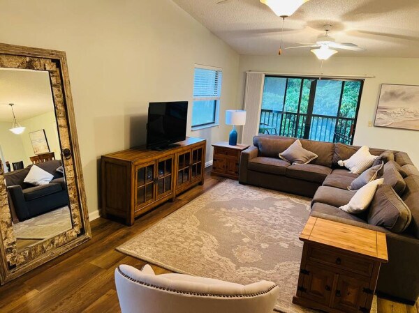 Building Photo - 26 Talavera Ct