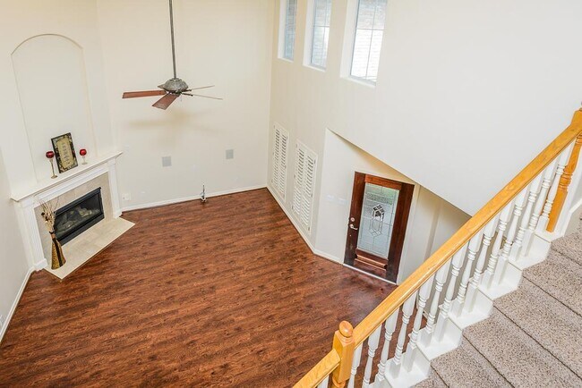 Building Photo - 12330 Timber Hollow