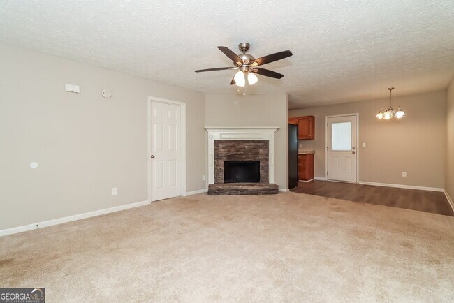 Building Photo - 71 Brooke Dr