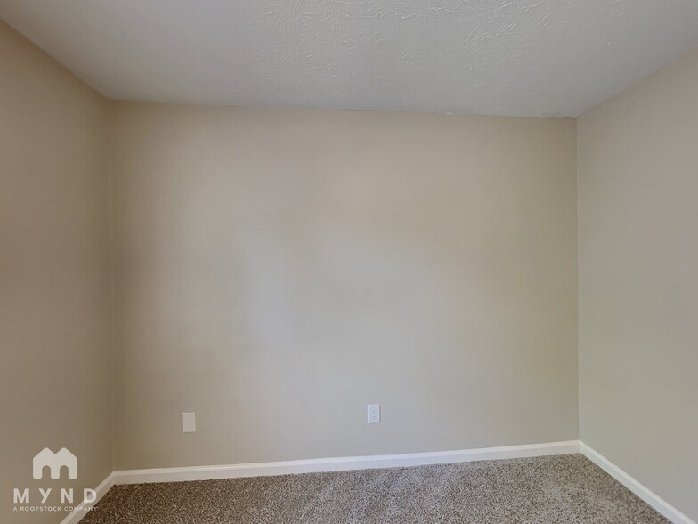 Building Photo - 381 Cottonwood Loop