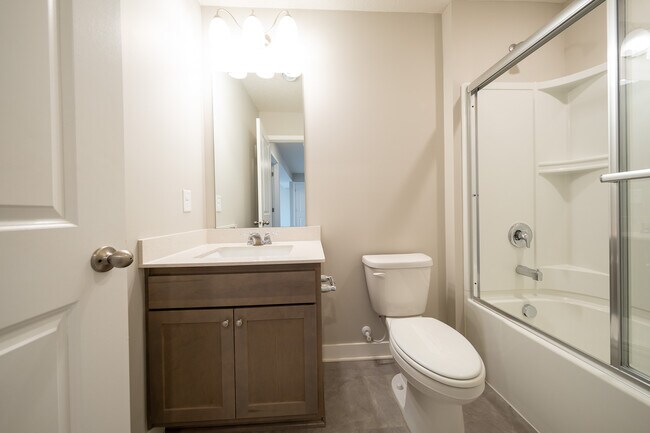 Building Photo - 5109 Mustang Dr