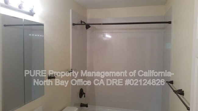 Building Photo - 131 Arlington Dr