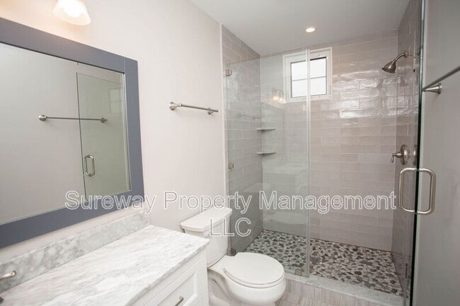 Building Photo - 7 Amaryllis Ln
