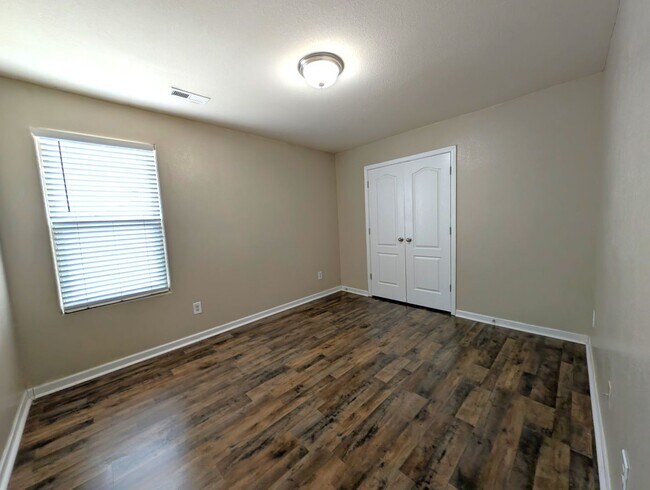 Building Photo - 9223 Avery Meadows Dr