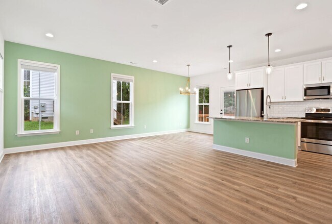 Building Photo - 2804 Cannada Ave