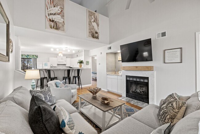 Building Photo - Furnished All-Inclusive 4bed/3bath condo available 12/1/25-2/28/26