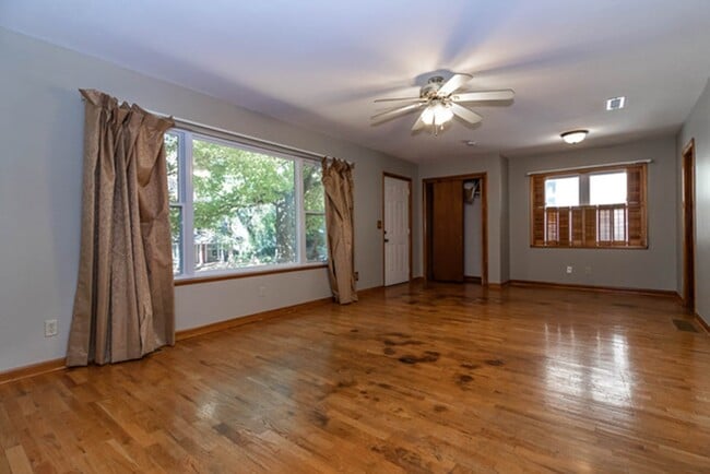 Building Photo - 336 S Duncan Ave