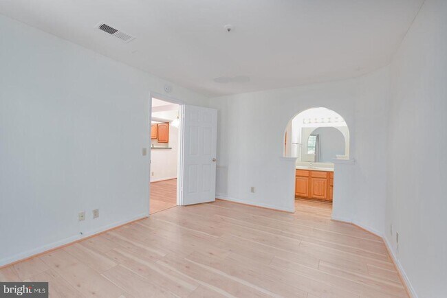 Building Photo - 5800 Inman Park Cir