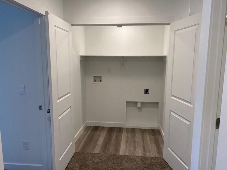 Building Photo - 3961 W Yonex Dr
