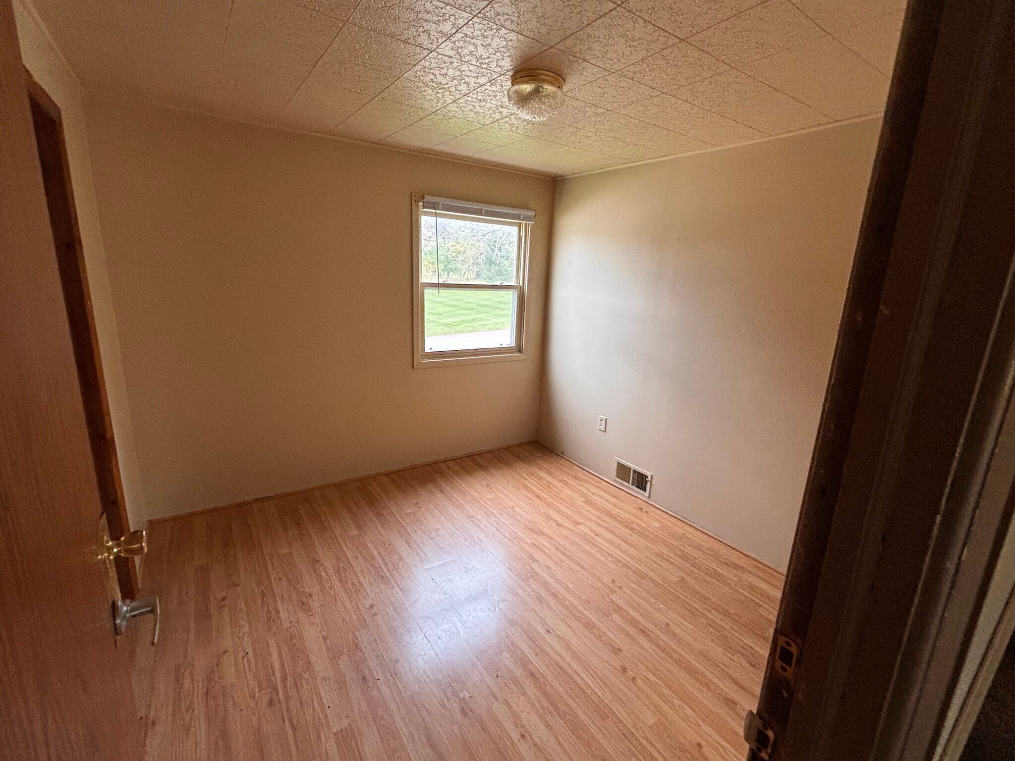 Building Photo - 3055 N 6th St