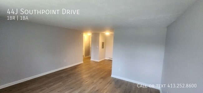 Building Photo - 44 Southpoint Dr