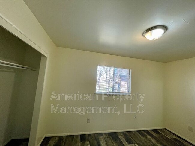 Building Photo - 1596 S 67th E Ave