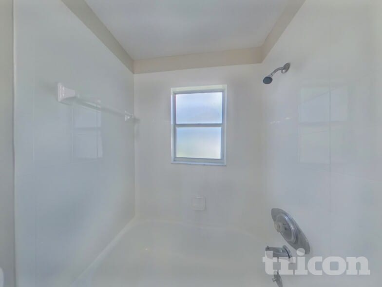 Building Photo - 8335 Spring Breeze Ct