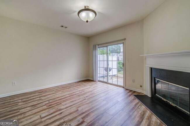 Building Photo - 3285 Hidden Cove Cir NW
