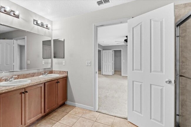 Building Photo - 1527 Angler Avenue