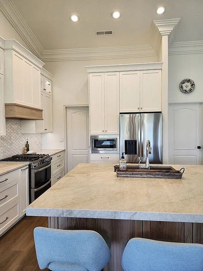 Building Photo - Charming Home Next To Sunbrook Golf Club!