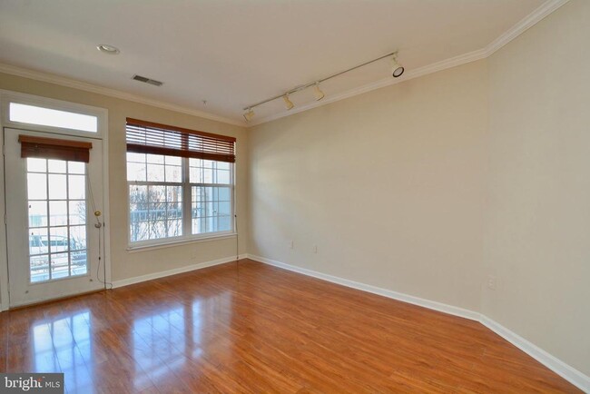 Building Photo - 2701 Bellforest Ct