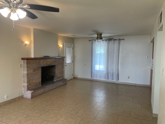 Building Photo - 313 E El Camino Dr