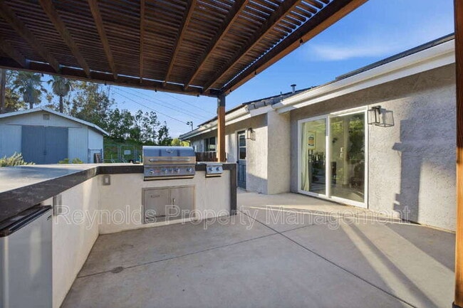 Building Photo - 1953 Granite Hills Dr