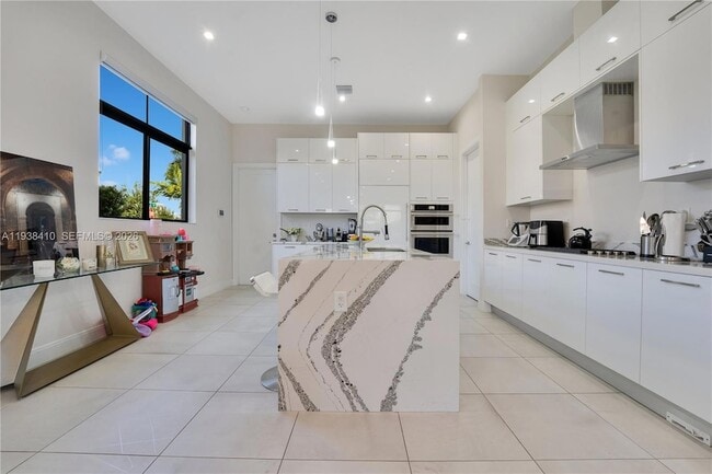 Building Photo - 8279 NW 43rd St