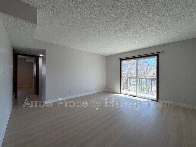 Building Photo - 539 N 24th St