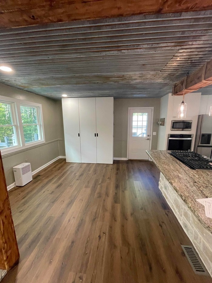 Building Photo - 2110 Bracey Cir