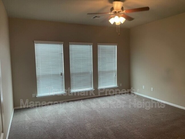 Building Photo - 8121 Iron Gate Dr