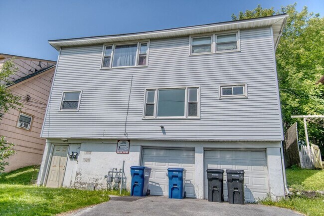 Building Photo - 1264 Westcott St