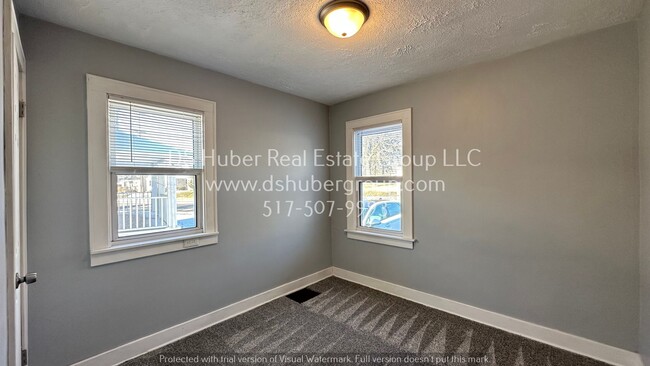 Building Photo - 2 bedroom home in North Lansing available ...